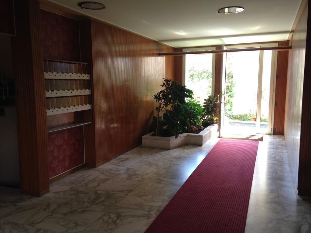 Tirrenia Beach House - Sea Front With Private Beach Sanremo Exteriör bild